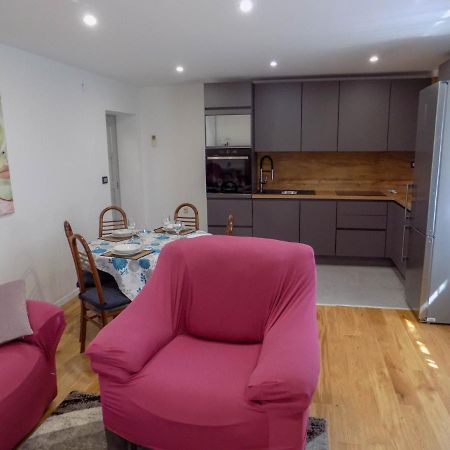 Oriella Apartmans And Room Novigrad  Екстер'єр фото