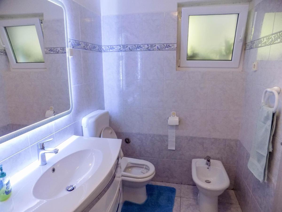 Oriella Apartmans And Room Novigrad  Екстер'єр фото
