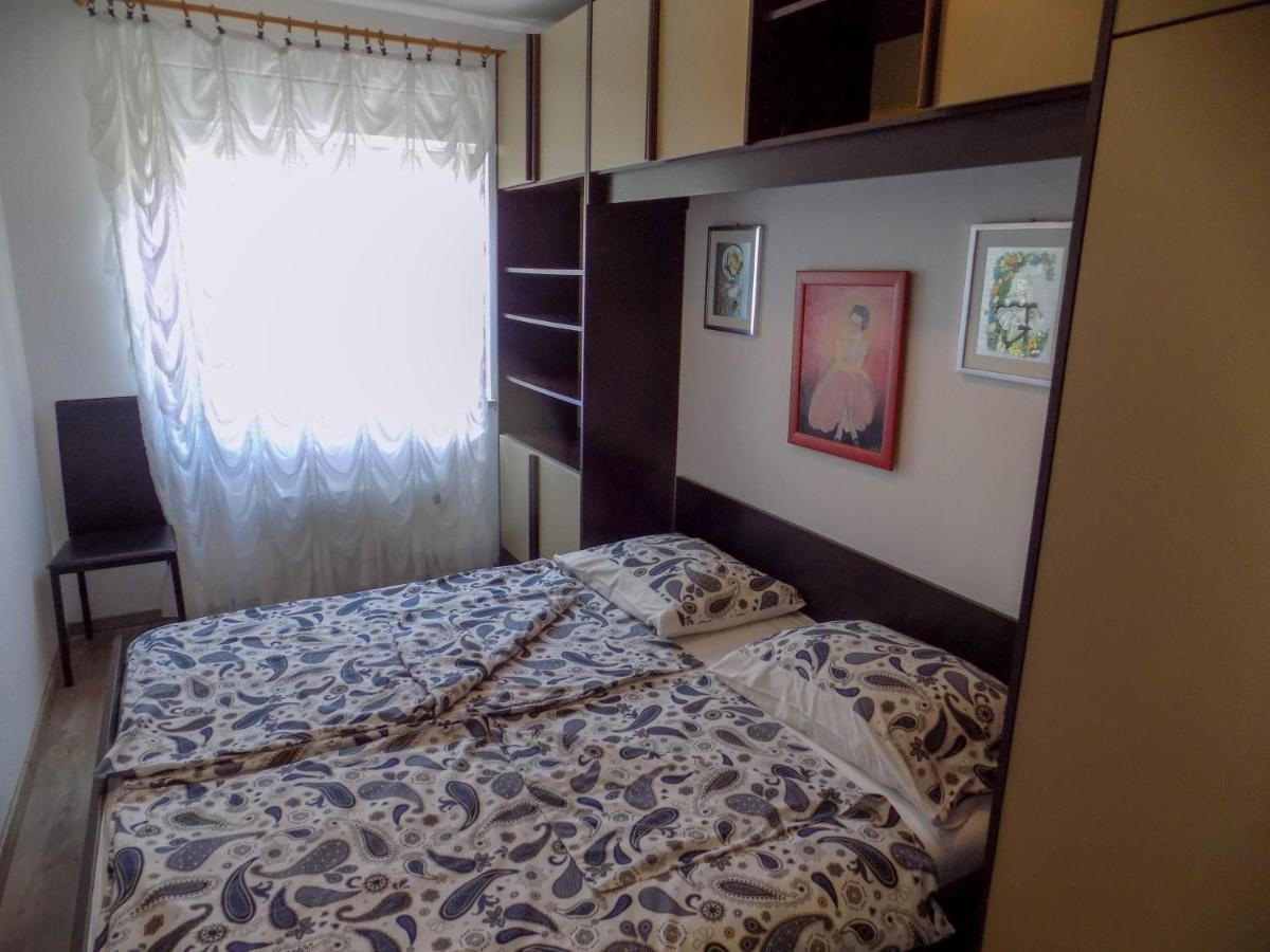 Oriella Apartmans And Room Novigrad  Екстер'єр фото