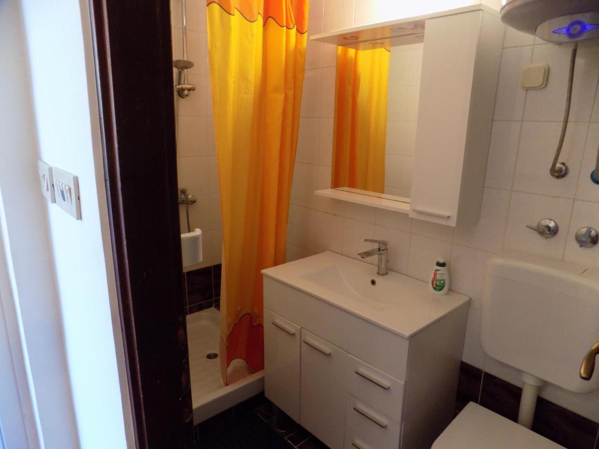 Oriella Apartmans And Room Novigrad  Екстер'єр фото